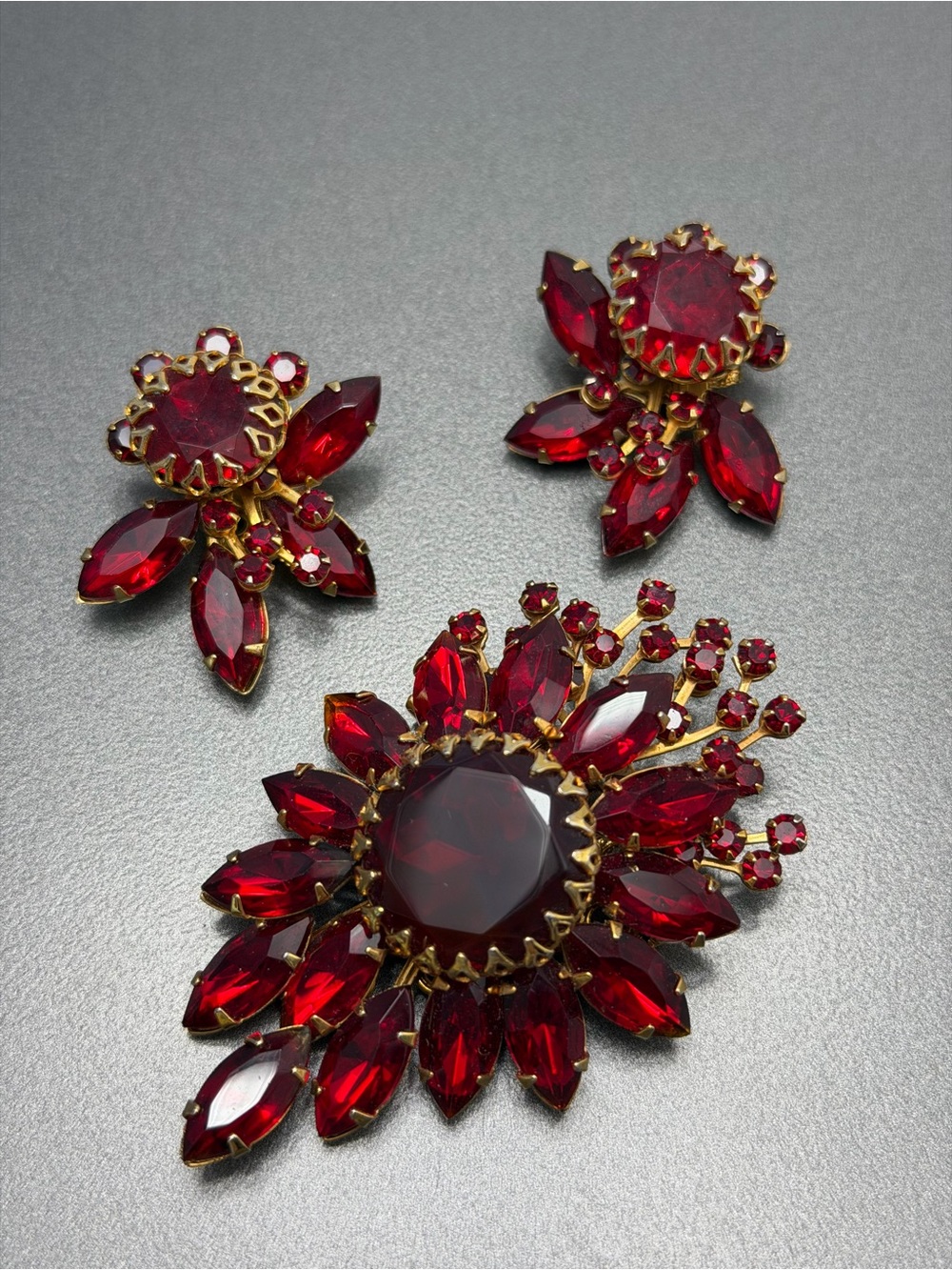 Vintage Judy Lee Brooch and Earrings Royal Reds